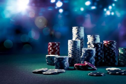 Filipino player using jl33 mobile app for sports betting on Android phone